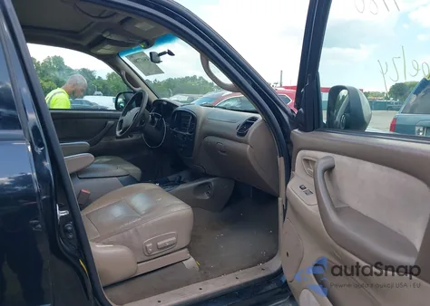 2003 Toyota Sequoia Sr5 V8 from USA, damaged, VIN 5TDBT44A03S145051